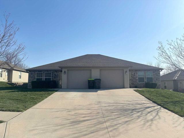 Apartment for rent in Blue Springs