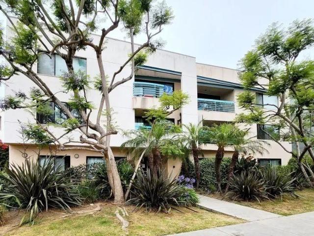 Apartment for rent in Santa Monica, California