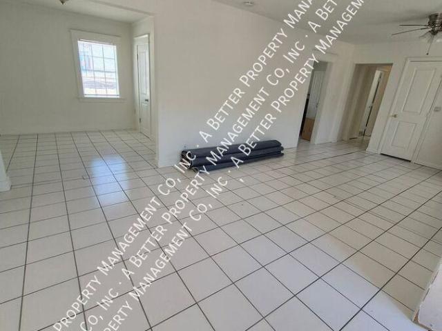 Apartment for rent in Long Beach, California