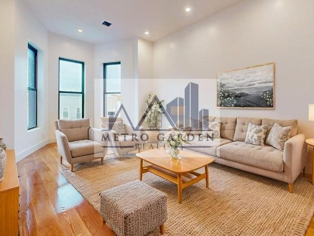 Apartment for rent in Arverne, New York