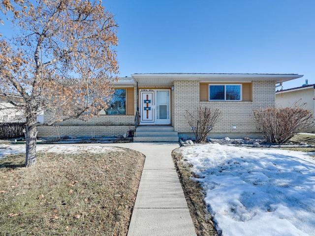 Apartment for rent in Wedgewood, Alberta