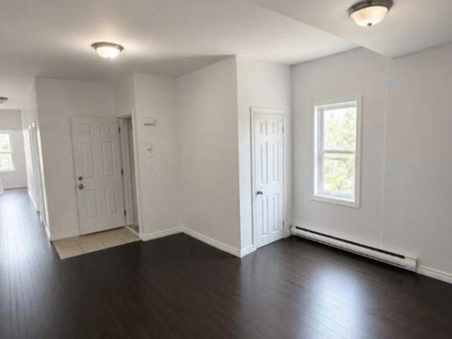Apartment for rent in St. Leonard's, Quebec