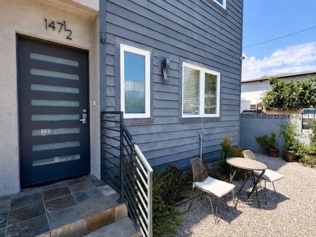 Apartment for rent in Canoga Park, California
