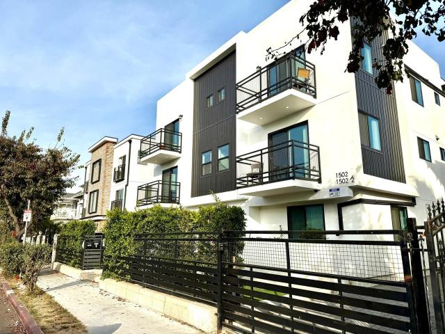 Apartment for rent in Canoga Park, California