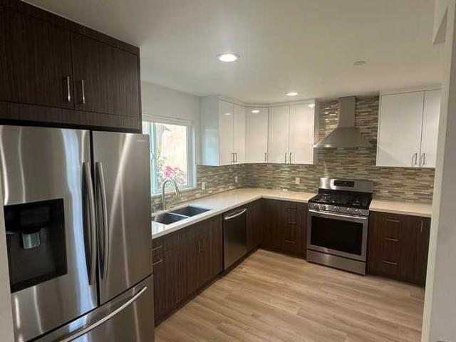 Apartment for rent in Canoga Park, California