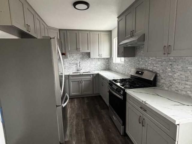 Apartment for rent in Canoga Park, California