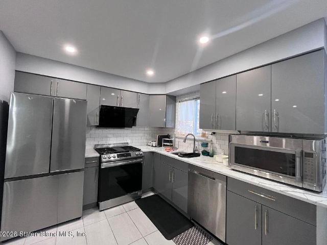 Apartment for rent in Arverne, New York
