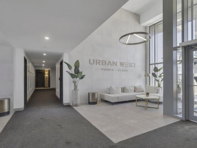 Apartment for rent in Pointe-Claire, Montréal (région administrative)