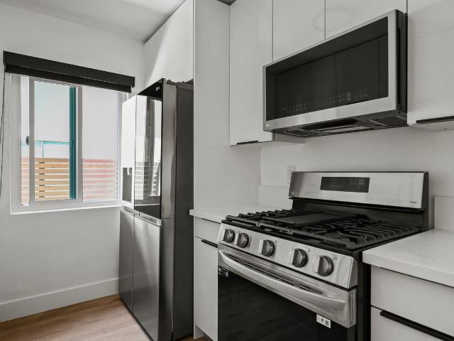 Apartment for rent in Canoga Park, California