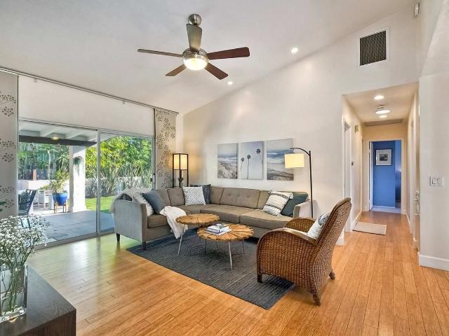 Apartment for rent in Cardiff, California