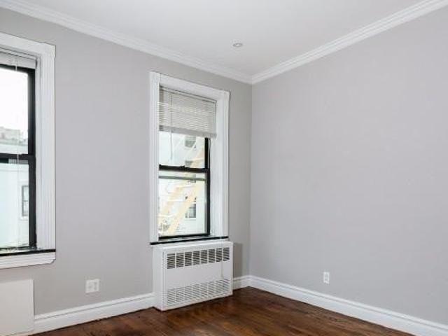 Apartment for rent in Arverne, New York