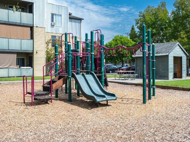 Apartment for rent in Amberglen, Hillsboro