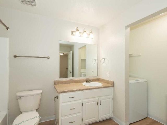 Apartment for rent in Town Center, Troutdale