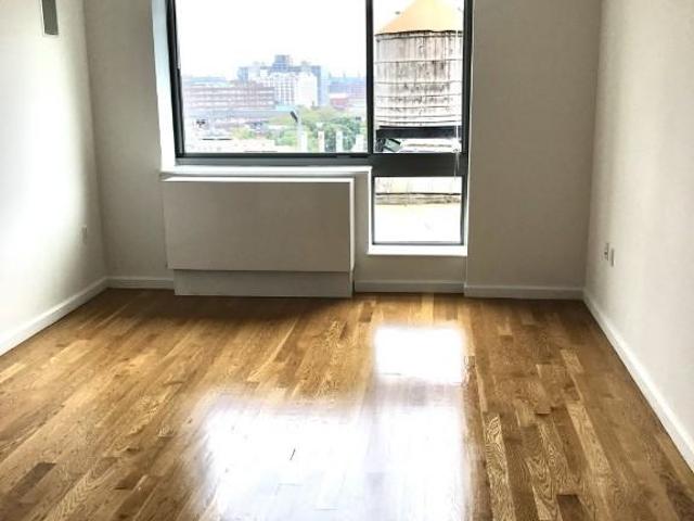 Apartment for rent in Arverne, New York