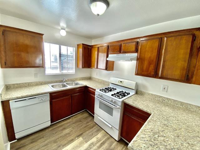 Apartment for rent in Long Beach, California