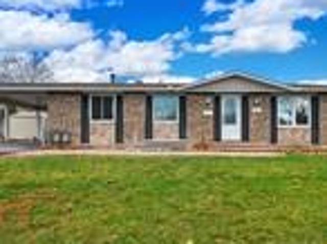 Apartment for rent in Mulhurst Bay, Ontario