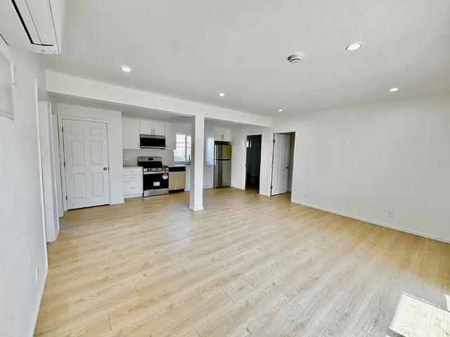 Apartment for rent in Inglewood, California