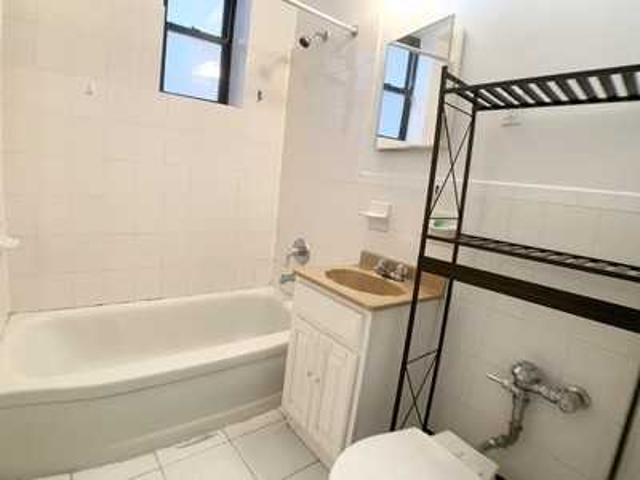 Apartment for rent in Arverne, New York