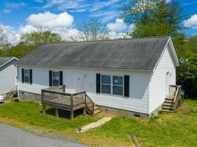 Apartment for rent in Asheville, North Carolina