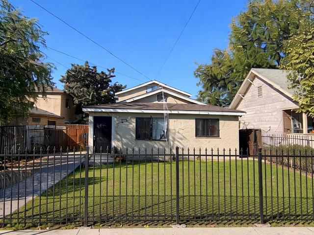 Apartment for rent in Canoga Park, California