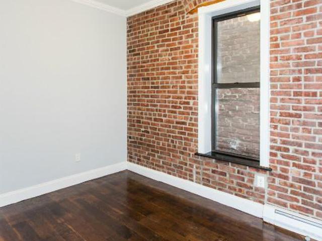 Apartment for rent in Arverne, New York
