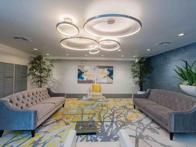 Apartment for rent in Canoga Park, California