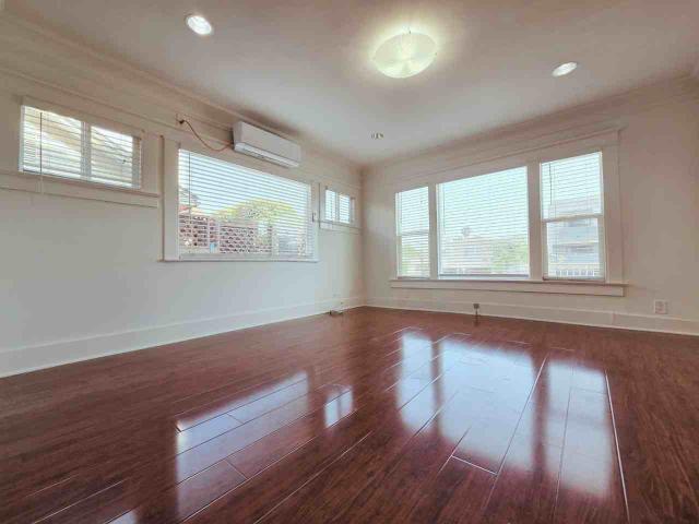 Apartment for rent in Canoga Park, California