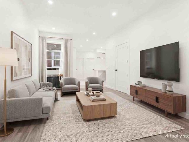Apartment for rent in Arverne, New York