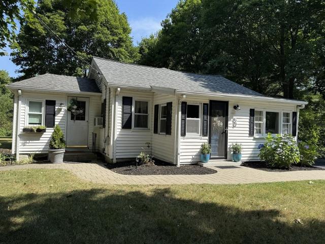 Apartment for rent in Bridgewater, Massachusetts