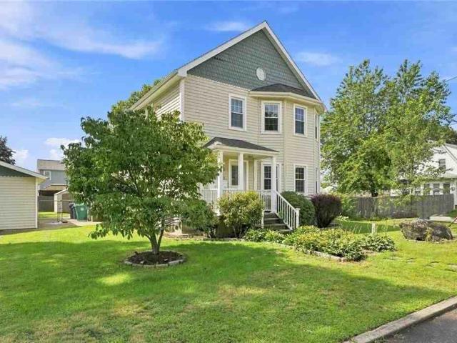 Apartment for rent in Warwick, Rhode Island