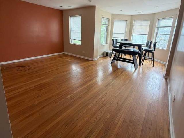 Property for rent in Chicago, Cook County