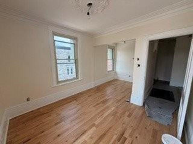 Apartment for rent in St. Leonard's, Quebec