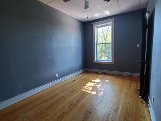 Apartment for rent in Chicago Park, Illinois