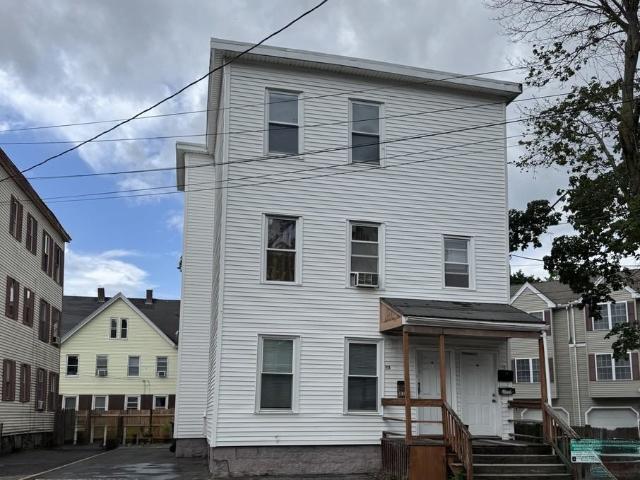 Apartment for rent in Lowell, Massachusetts