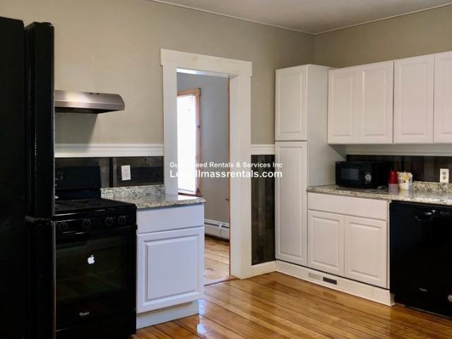 Apartment for rent in Lowell, Massachusetts