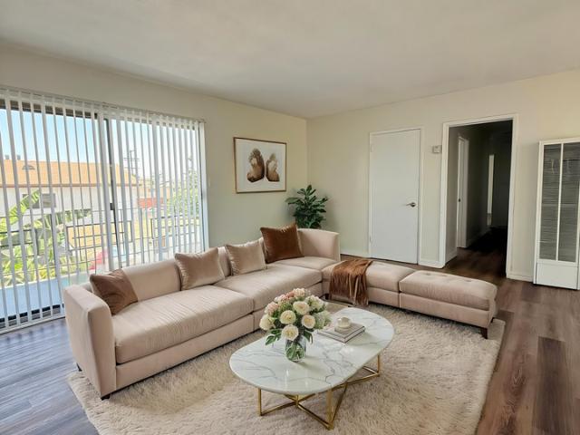 Apartment for rent in Canoga Park, California