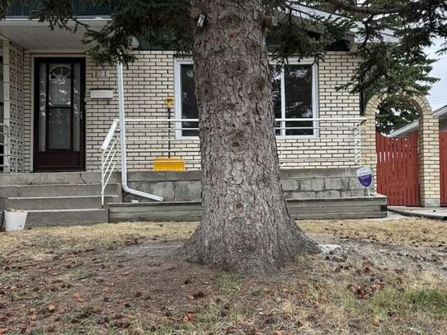 Apartment for rent in Glenbrook, Calgary