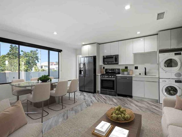 Apartment for rent in Canoga Park, California
