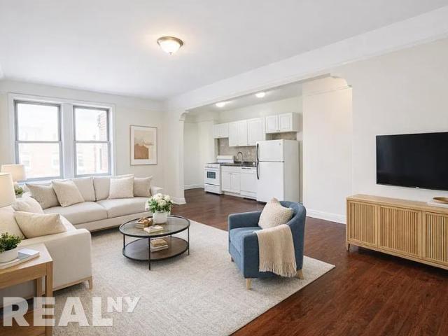 Apartment for rent in Arverne, New York