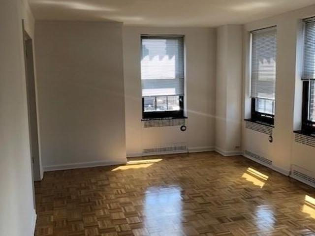Apartment for rent in Arverne, New York