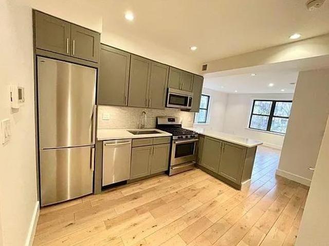 Apartment for rent in Arverne, New York