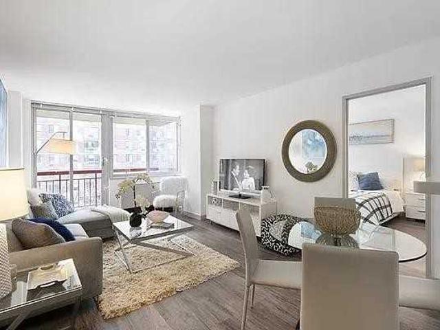 Apartment for rent in Arverne, New York
