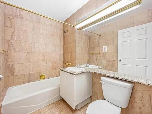 Apartment for rent in Arverne, New York