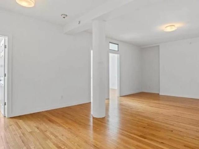 Apartment for rent in Arverne, New York