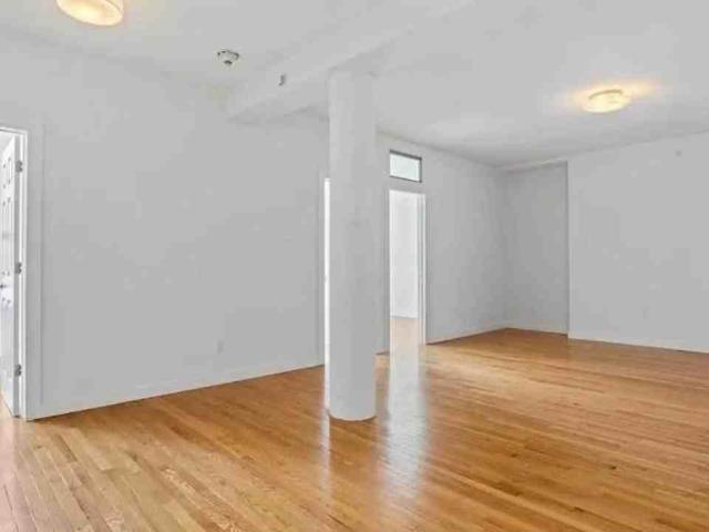 Apartment for rent in Arverne, New York