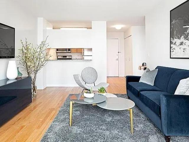 Apartment for rent in Arverne, New York