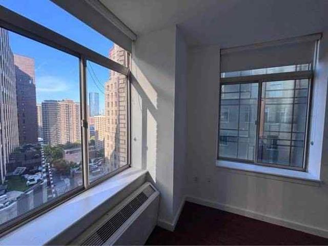 Apartment for rent in Arverne, New York
