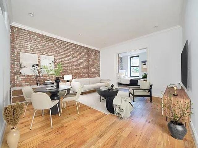 Apartment for rent in Arverne, New York