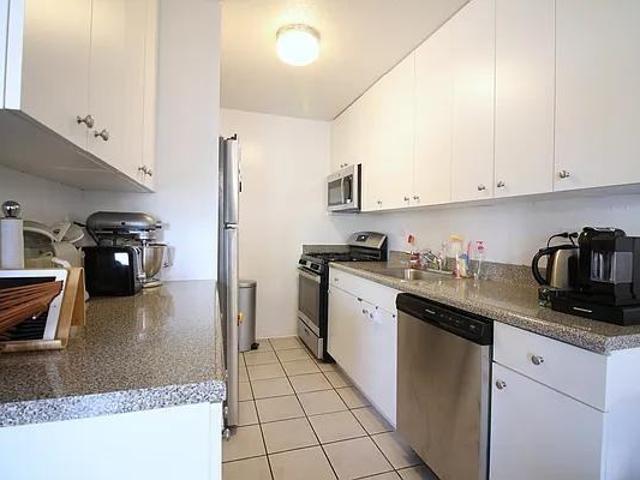 Apartment for rent in Arverne, New York