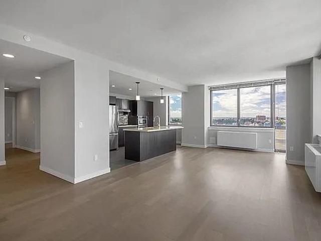 Apartment for rent in Arverne, New York